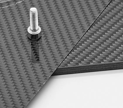 CFK Hochglanz Oberfläche - Carbonplatten sägen und zuschneiden